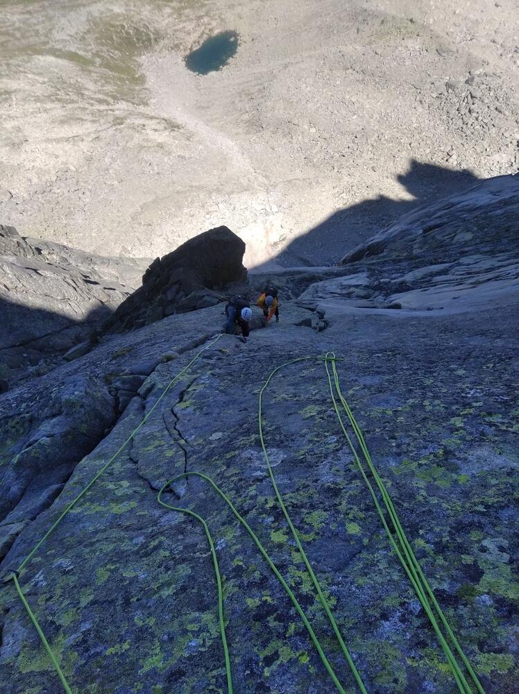 PRemières longueurs au frais, par temps de canicule c'est appréciable ! PRemières longueurs au frais, par temps de canicule c'est appréciable !