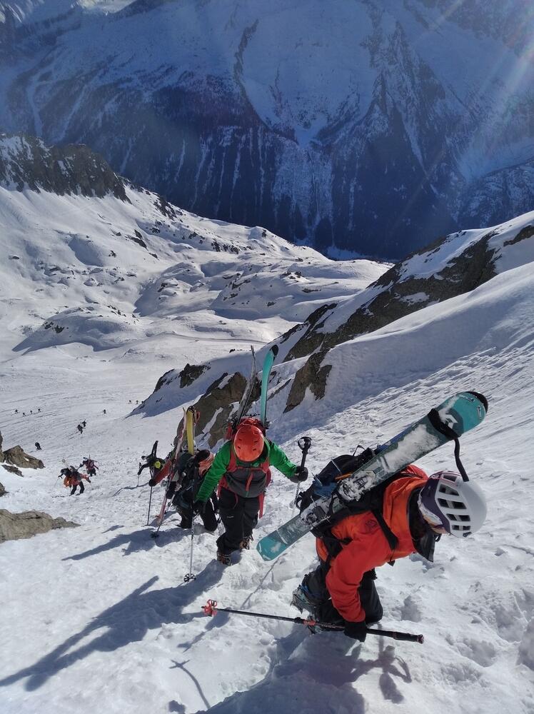 Montée au col des Crochues Montée au col des Crochues